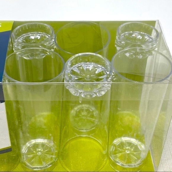 🌺 Mini Entertainers Cordial Mini Plastic Celebration Glasses NEW - Picture 4 of 7